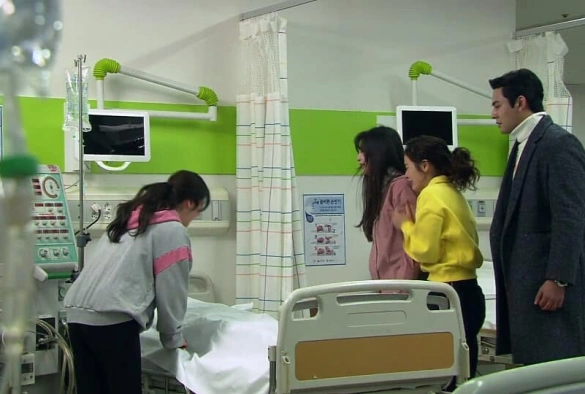 Кадр из дорамы Каннамский скандал