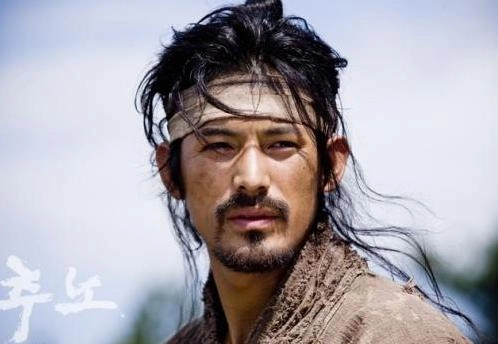 Кадр из дорамы Охотники на рабов