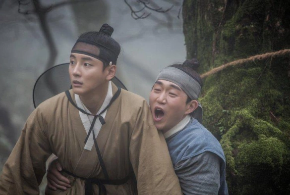 Кадр из дорамы Зеркало ведьмы