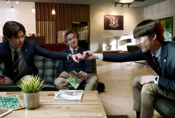 Кадр из дорамы Академия выдающихся людей