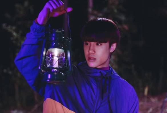 Кадр из дорамы Академия выдающихся людей