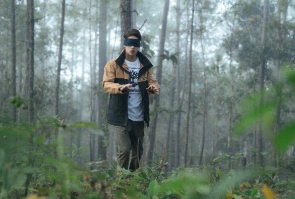 Кадр из дорамы Академия выдающихся людей