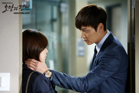 Кадр из дорамы Гордость и предубеждение