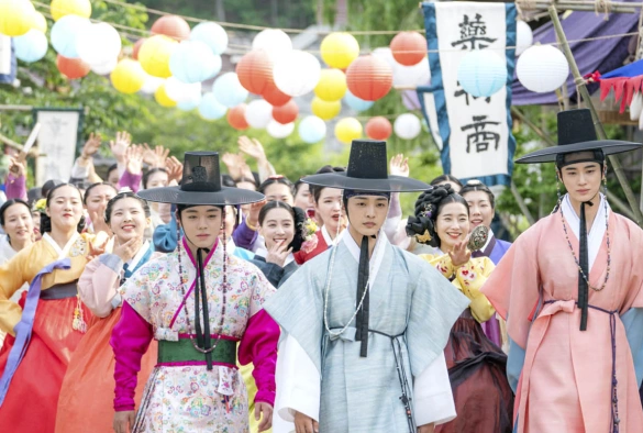 Кадр из дорамы Цветочная команда: Брачное агентство Чосона