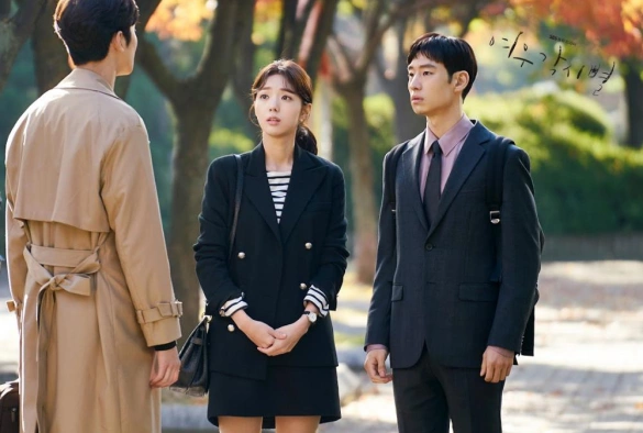 Кадр из дорамы Там, куда падают звёзды