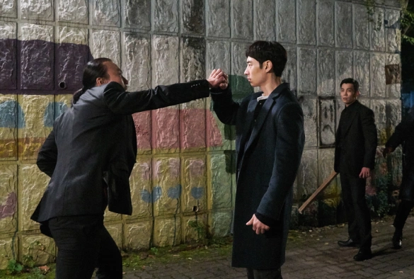 Кадр из дорамы Там, куда падают звёзды