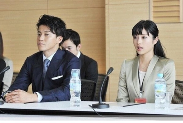 Кадр из дорамы Богатый мужчина, бедная женщина