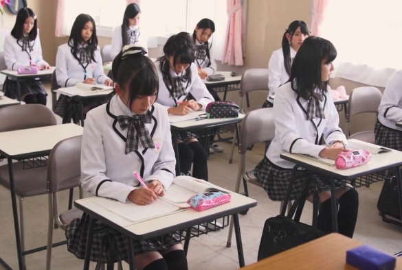 Кадр из дорамы Старшая школа Бакалея