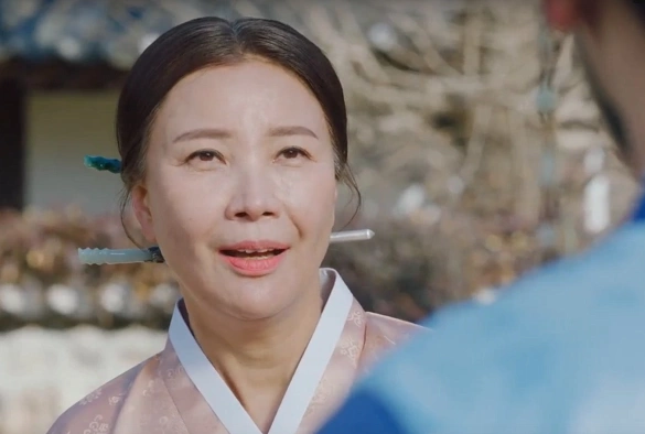 Кадр из дорамы Свадебная церемония учёного Рю