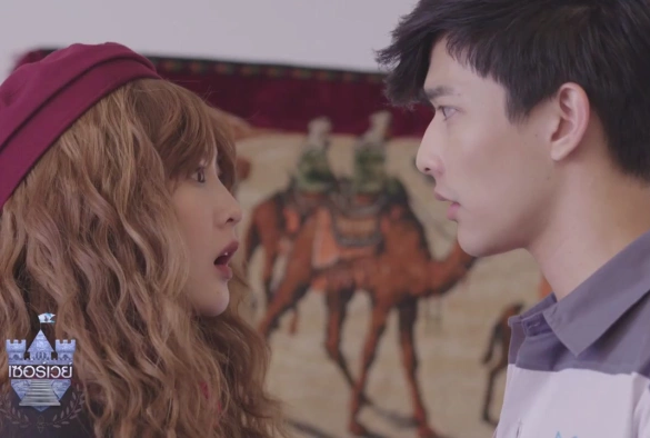 Кадр из дорамы Загадочный политолог