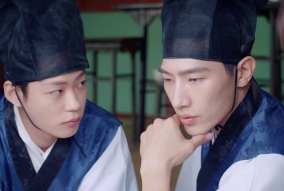 Кадр из дорамы 300-летний класс