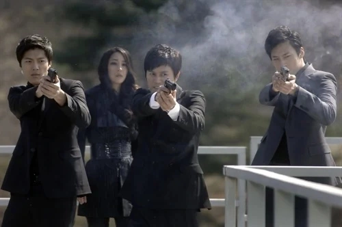 Кадр из дорамы Божественный герой