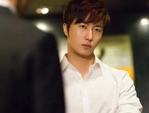 Кадр из дорамы Золотая радуга