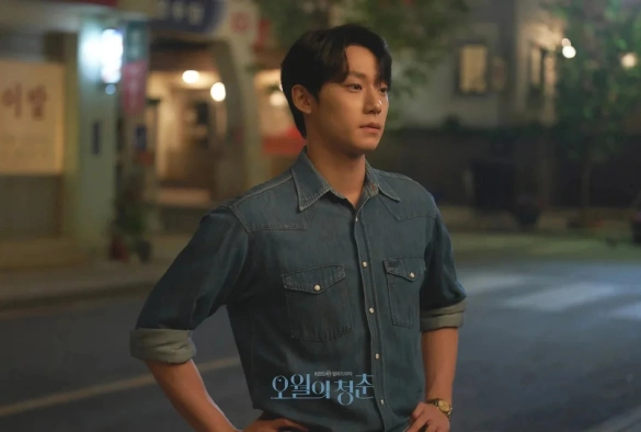 Кадр из дорамы Майская юность