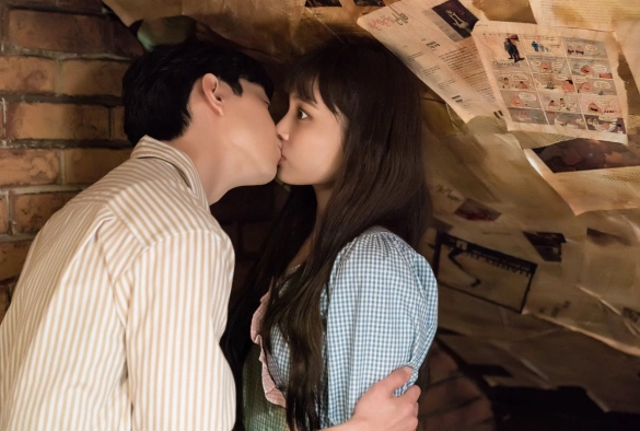 Кадр из дорамы Ведьмина любовь