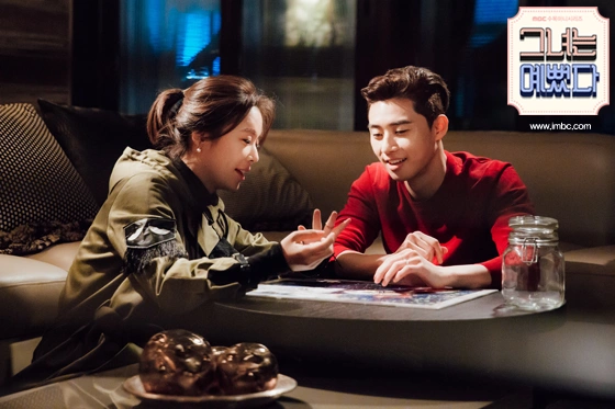 Кадр из дорамы Она была прекрасна