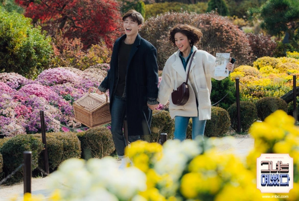 Кадр из дорамы Она была прекрасна