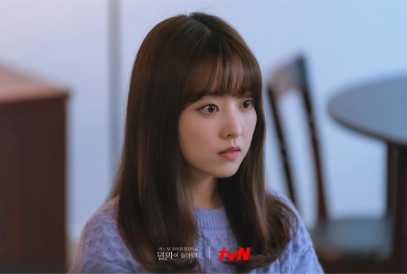 Кадр из дорамы Однажды разрушение вошло в дверь моего дома