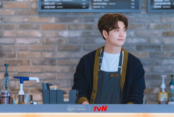 Кадр из дорамы Однажды разрушение вошло в дверь моего дома