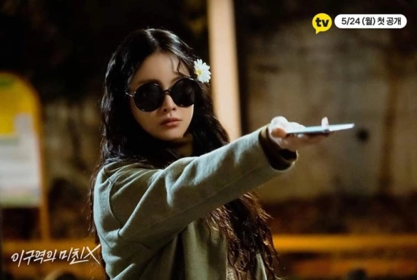 Кадр из дорамы Сумасшедший парень этого района