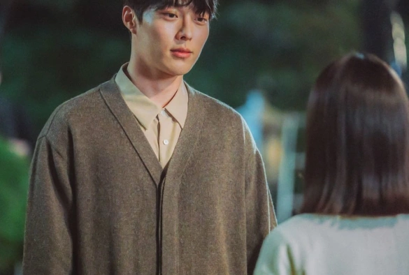 Кадр из дорамы Мой сосед — Кумихо