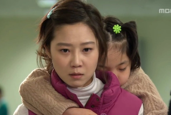 Кадр из дорамы Спасибо