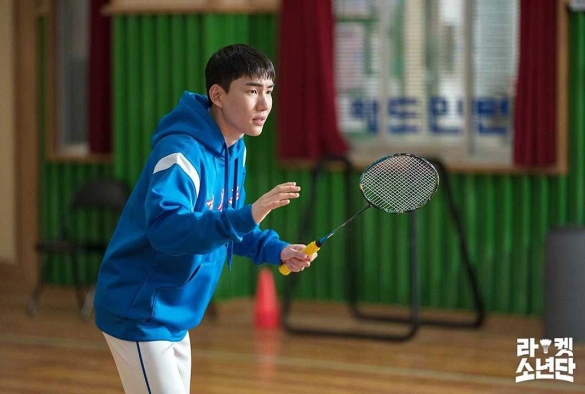 Кадр из дорамы Мальчики-ракетки