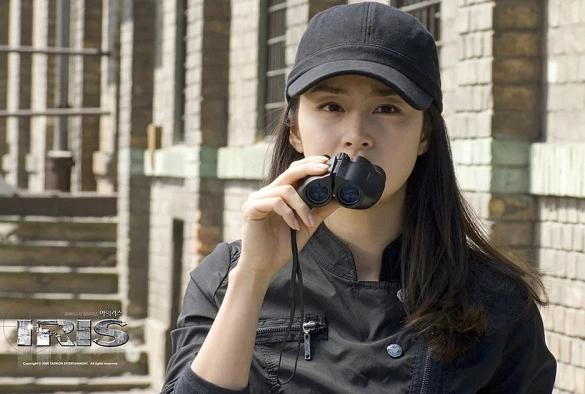 Кадр из дорамы АЙРИС