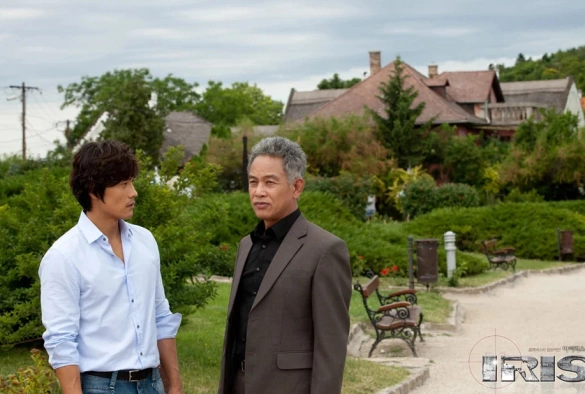 Кадр из дорамы АЙРИС