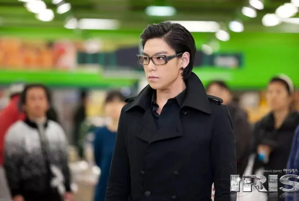 Кадр из дорамы АЙРИС