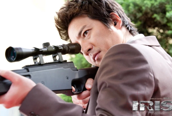 Кадр из дорамы АЙРИС