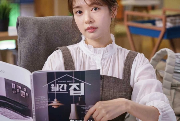 Кадр из дорамы Дом на месяц