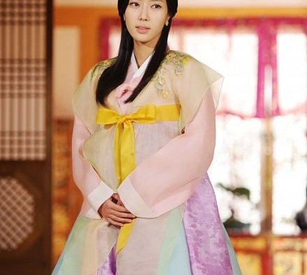 Кадр из дорамы История Кисэн