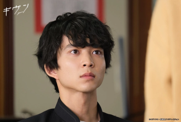 Кадр из дорамы Дарованный