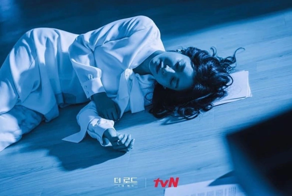 Кадр из дорамы Путь: Трагедия одного