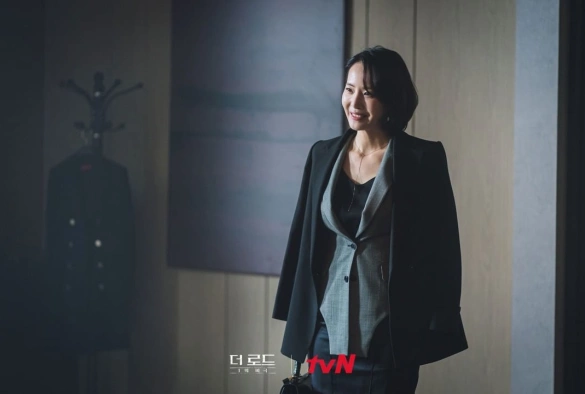 Кадр из дорамы Путь: Трагедия одного