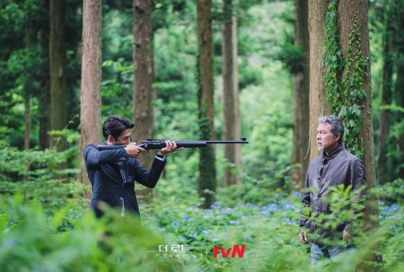 Кадр из дорамы Путь: Трагедия одного