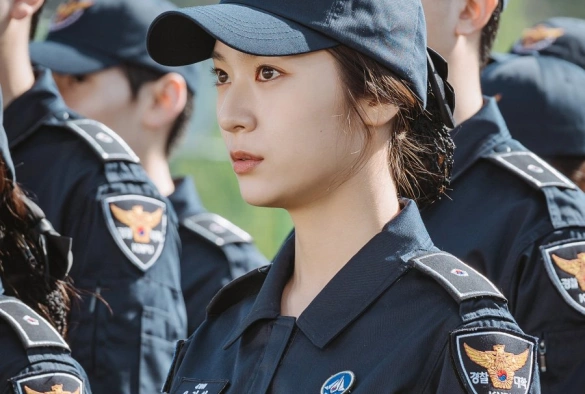 Кадр из дорамы Полицейская академия