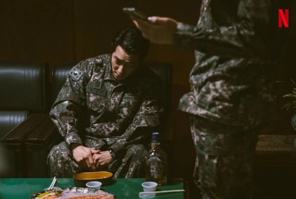 Кадр из дорамы Охотник за дезертирами 1 сезон