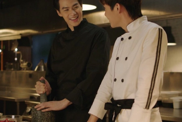 Кадр из дорамы Укуси меня