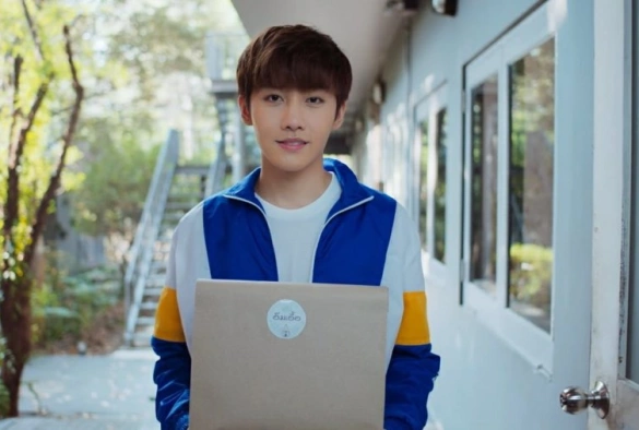 Кадр из дорамы Укуси меня