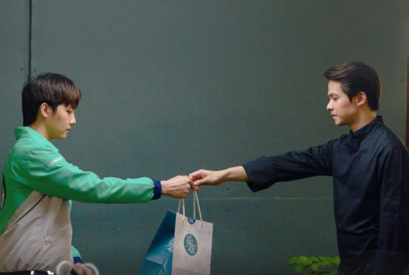 Кадр из дорамы Укуси меня