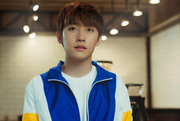 Кадр из дорамы Укуси меня