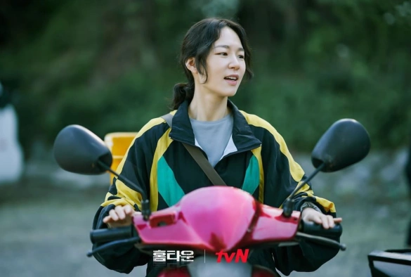 Кадр из дорамы Родной город