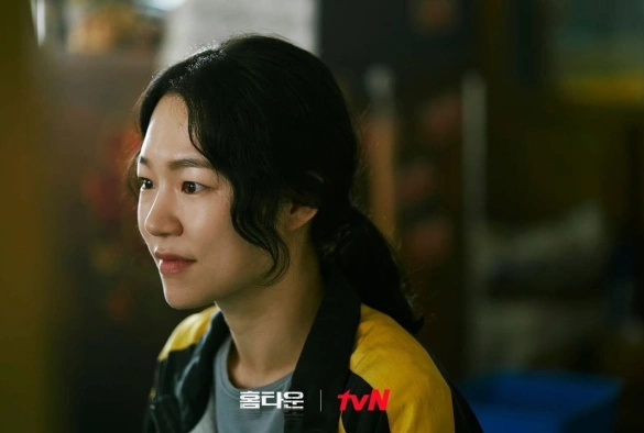 Кадр из дорамы Родной город