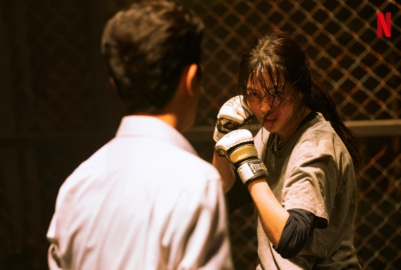 Кадр из дорамы Во имя мести