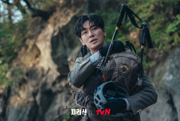 Кадр из дорамы Гора Чирисан