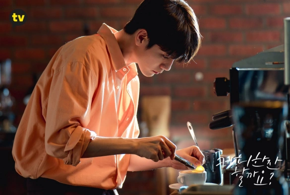 Кадр из дорамы Как насчёт чашечки кофе?