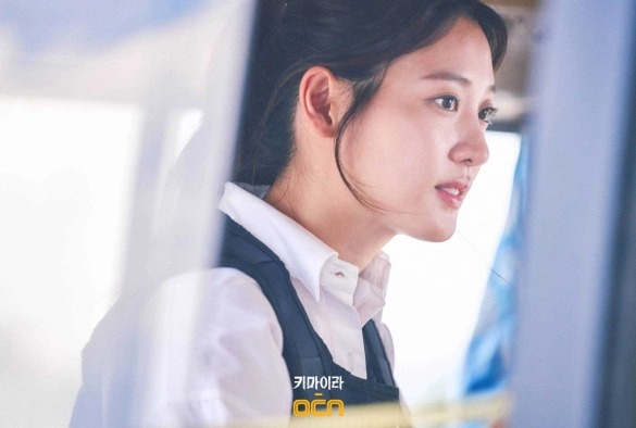 Кадр из дорамы Химера