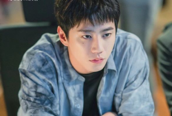 Кадр из дорамы Я стану твоей ночью